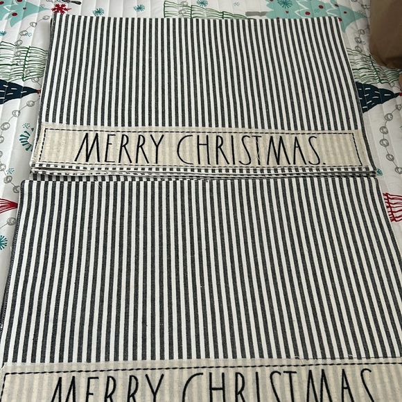 Rae Dunn Christmas placemats - Picture 5 of 6